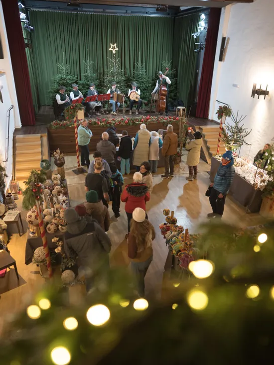 2024-12-07_SalzburgerBurgenSchloesser_BurgMauterndorf_Adventmarkt_3369__1_.jpg