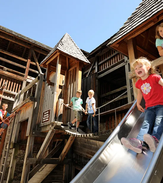 Ritterspielplatz_2_.jpg