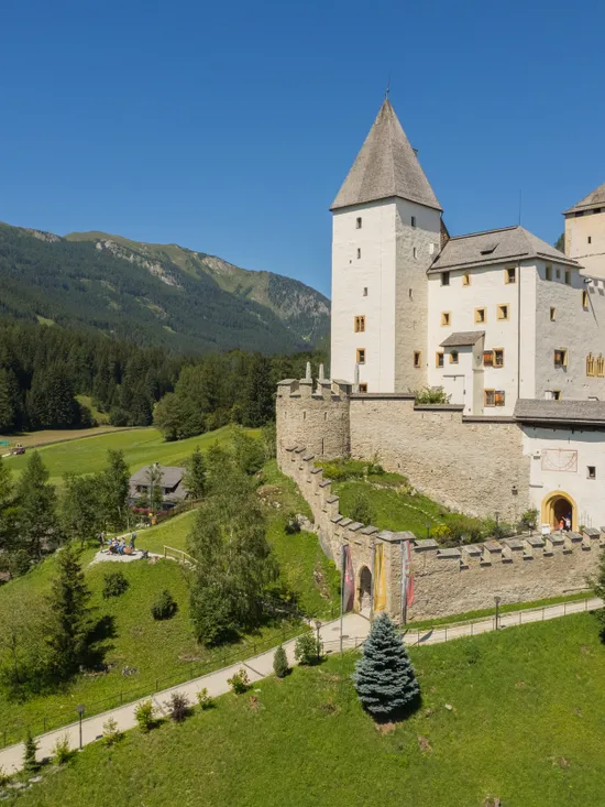 Lungau_Zentrum_Kirchlicher_Macht__2_.jpg