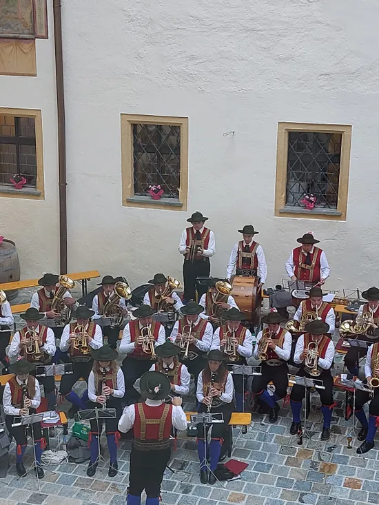Platzkonzert_2.jpg