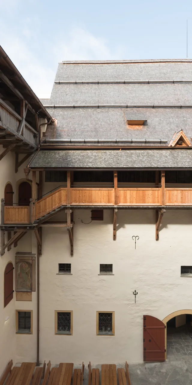 Burg Mauterndorf Innenhof